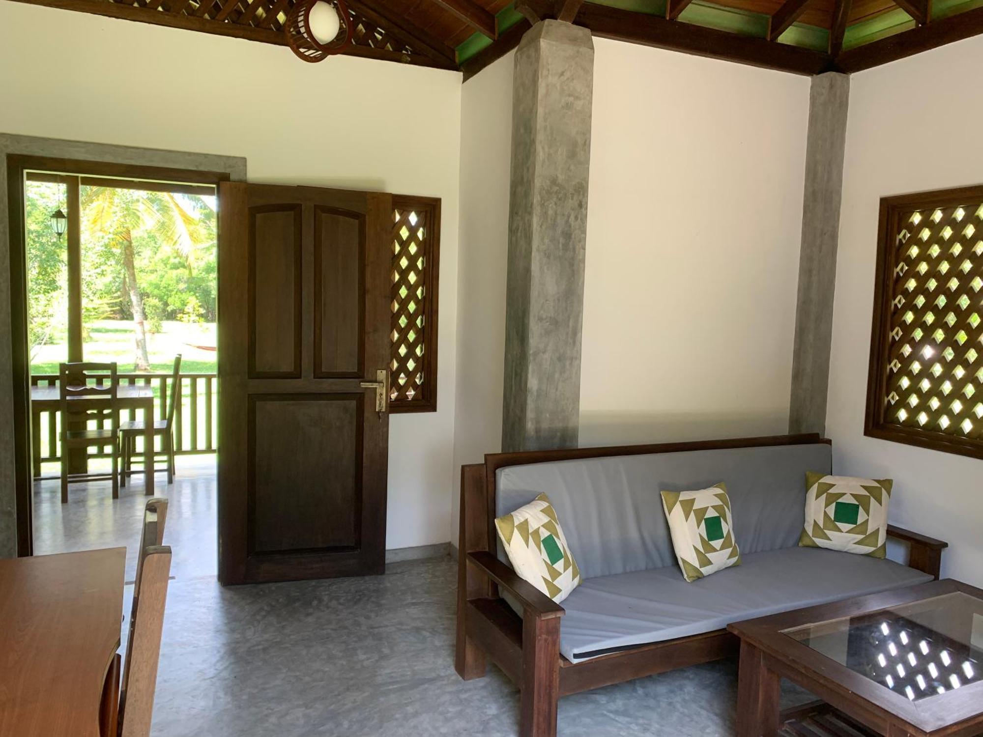 Villa De Lagoon View 탕갈레 외부 사진