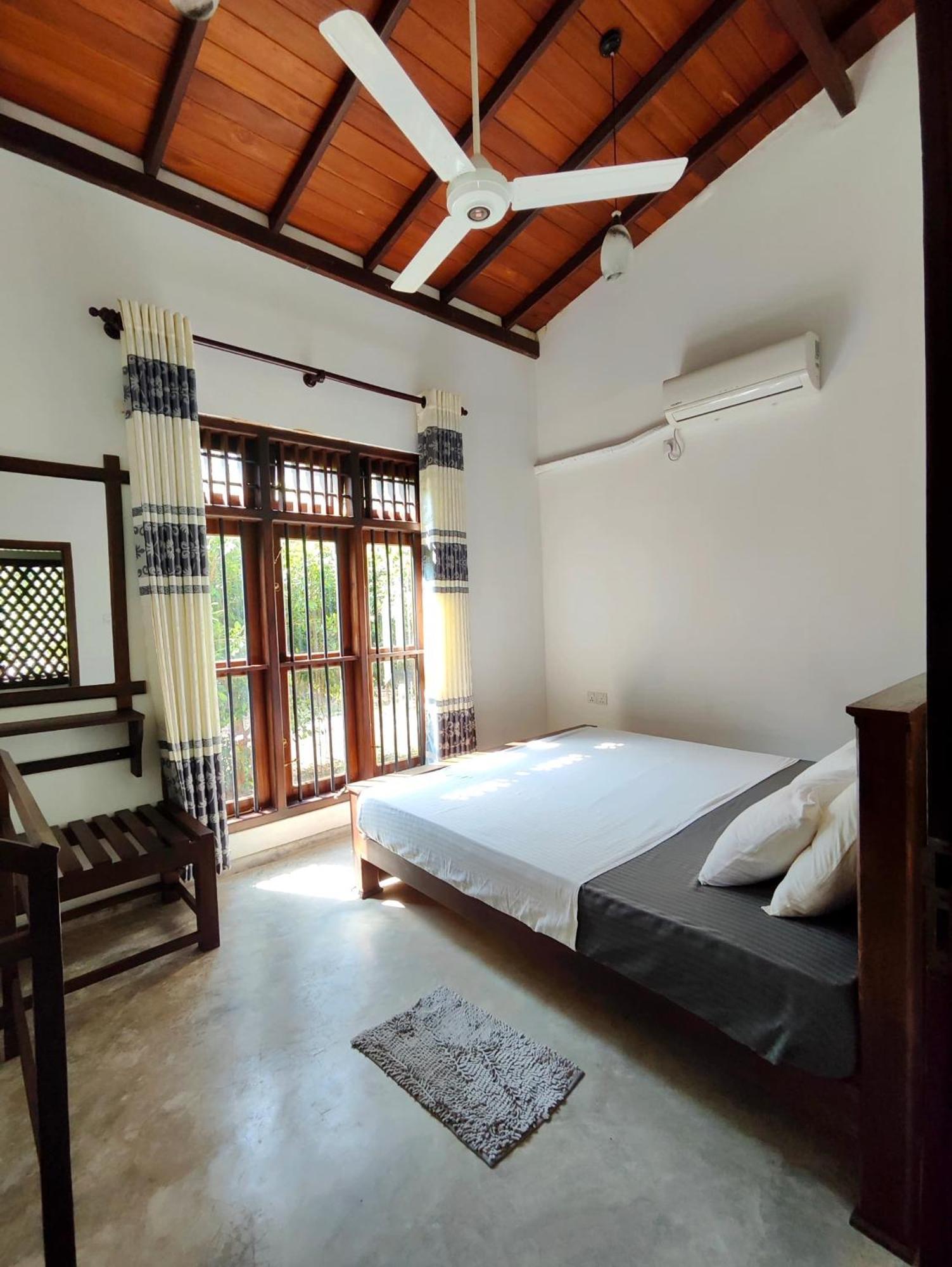 Villa De Lagoon View 탕갈레 외부 사진