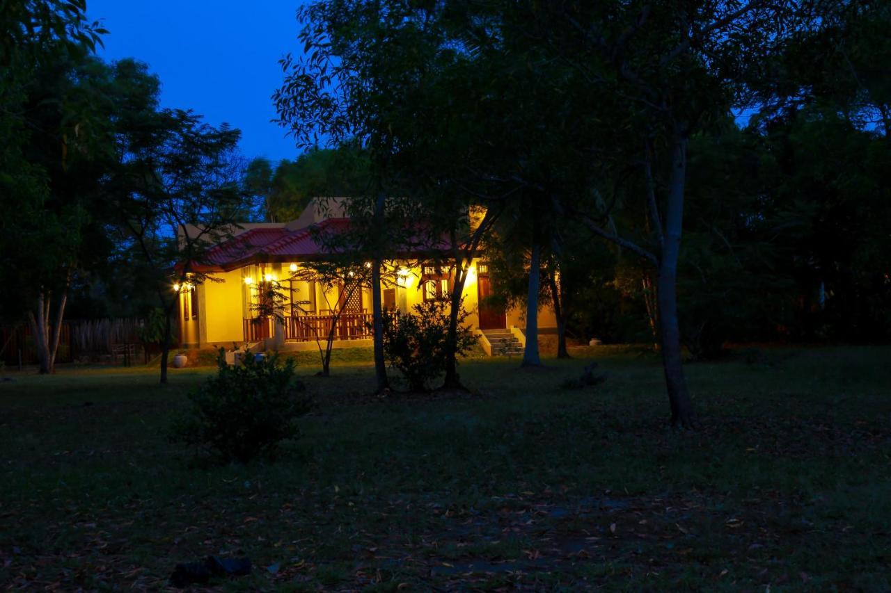 Villa De Lagoon View 탕갈레 외부 사진